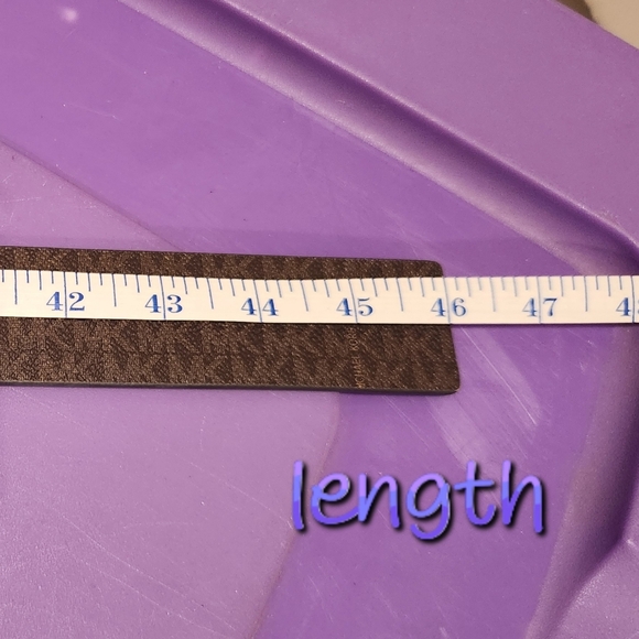 Michael Kors Leather Belt - Picture 2 of 7